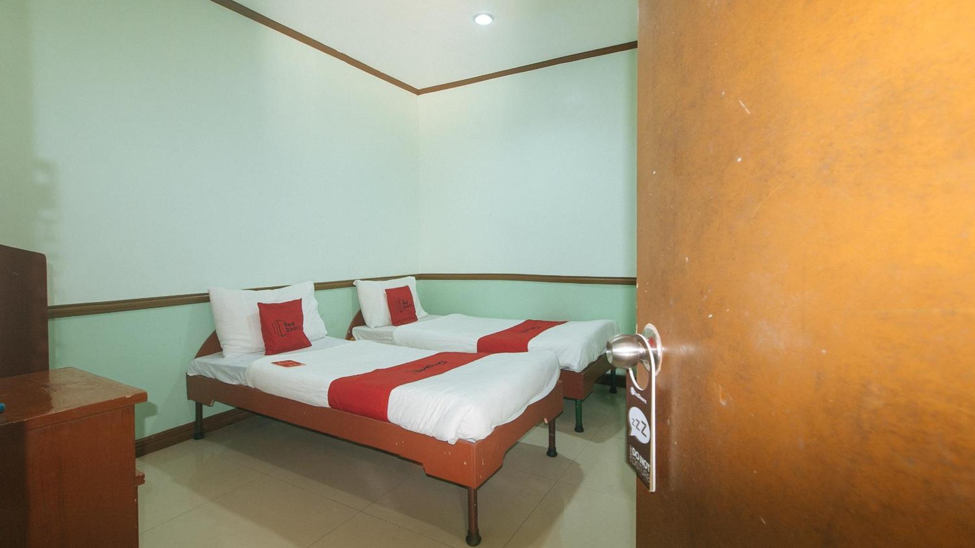 Reddoorz At Maanyag Pension House Mandaue Cebu Zewnętrze zdjęcie