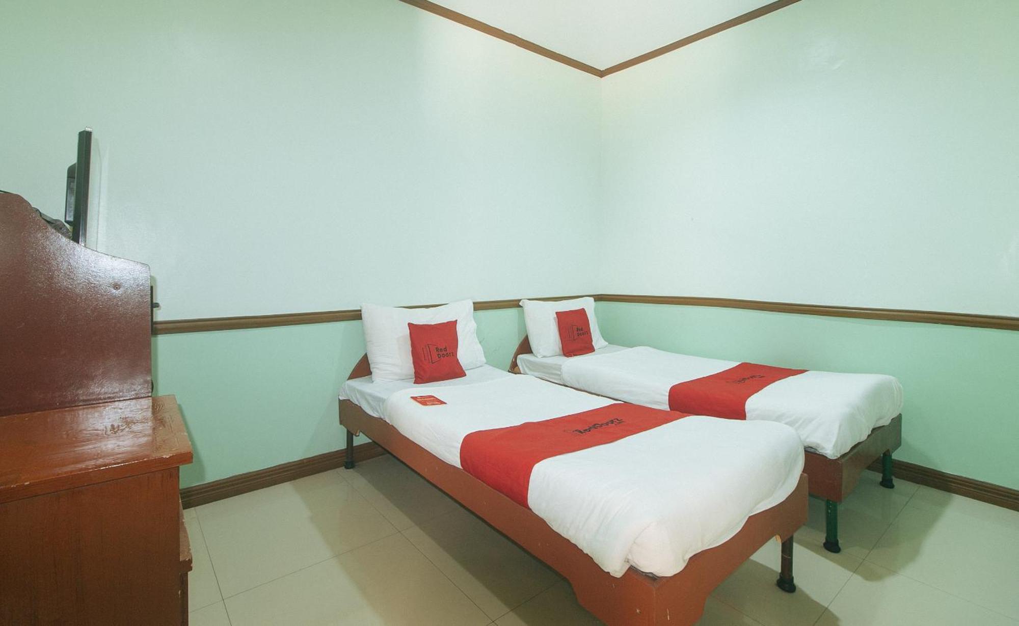 Reddoorz At Maanyag Pension House Mandaue Cebu Zewnętrze zdjęcie