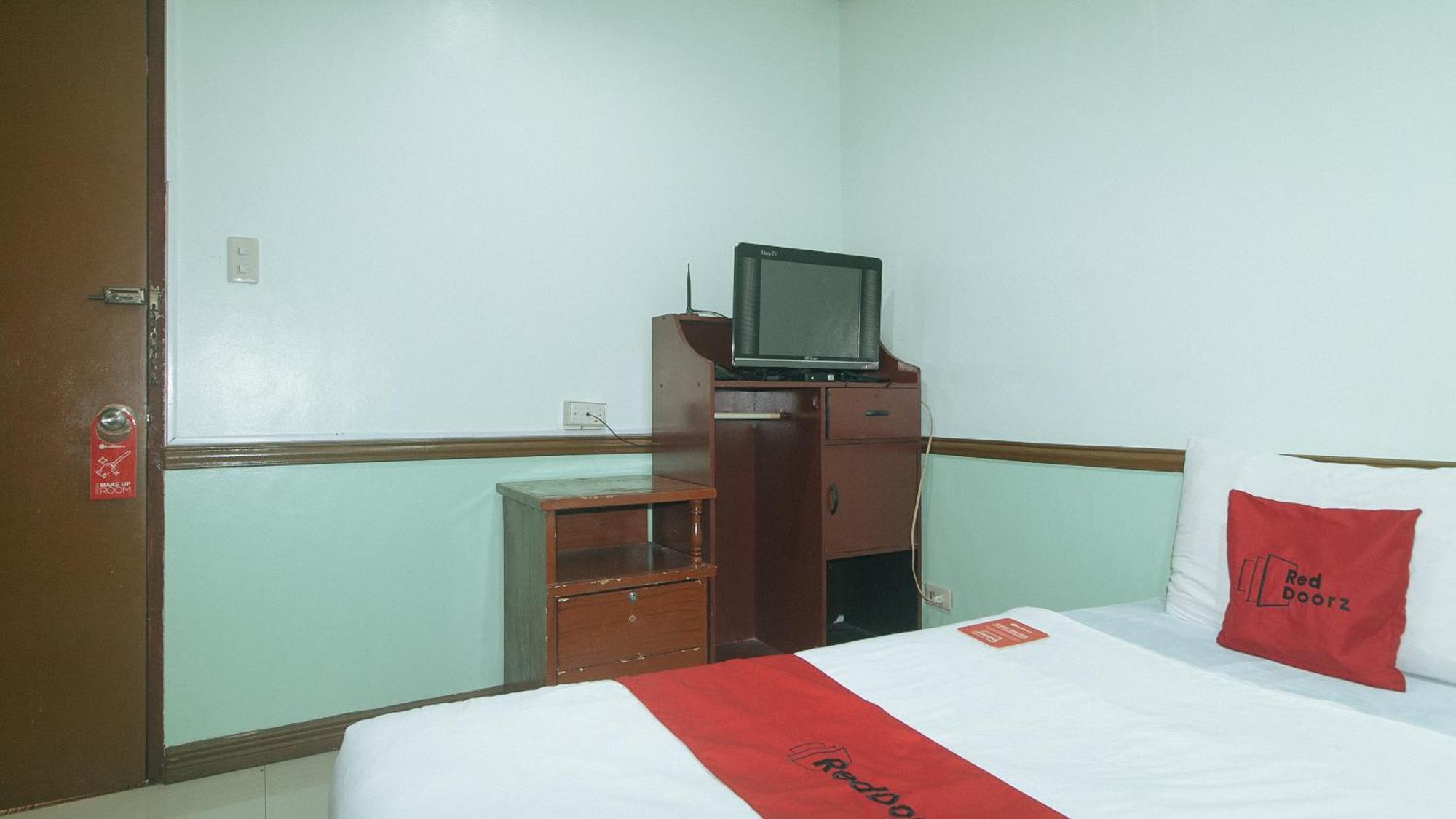 Reddoorz At Maanyag Pension House Mandaue Cebu Zewnętrze zdjęcie