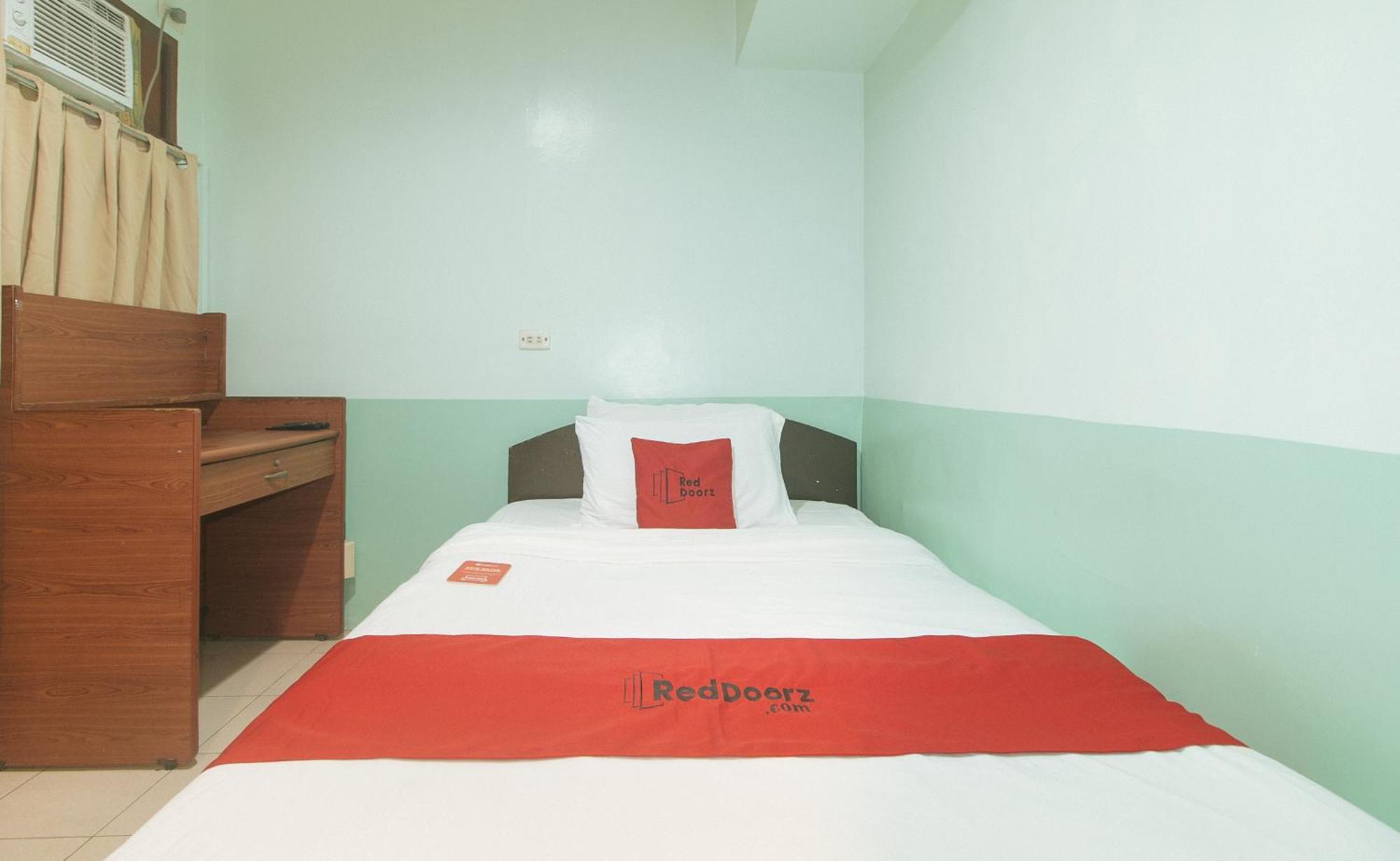 Reddoorz At Maanyag Pension House Mandaue Cebu Zewnętrze zdjęcie