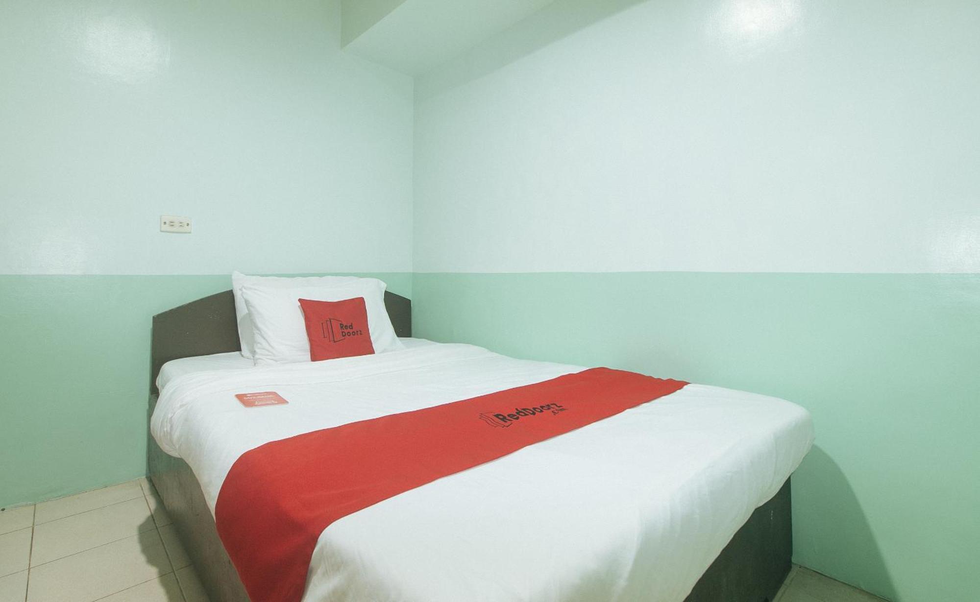 Reddoorz At Maanyag Pension House Mandaue Cebu Zewnętrze zdjęcie