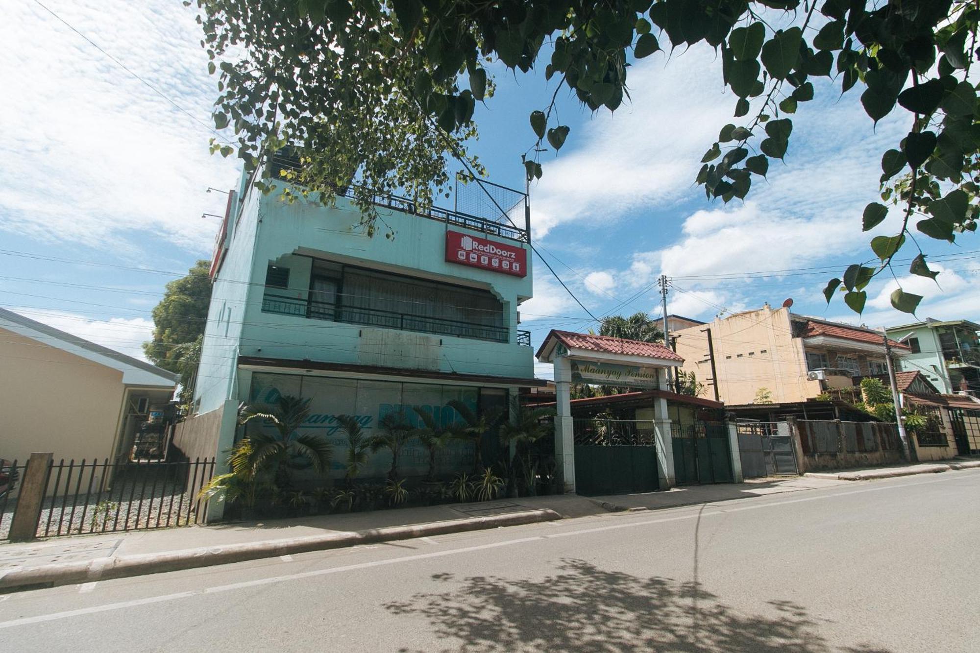 Reddoorz At Maanyag Pension House Mandaue Cebu Zewnętrze zdjęcie